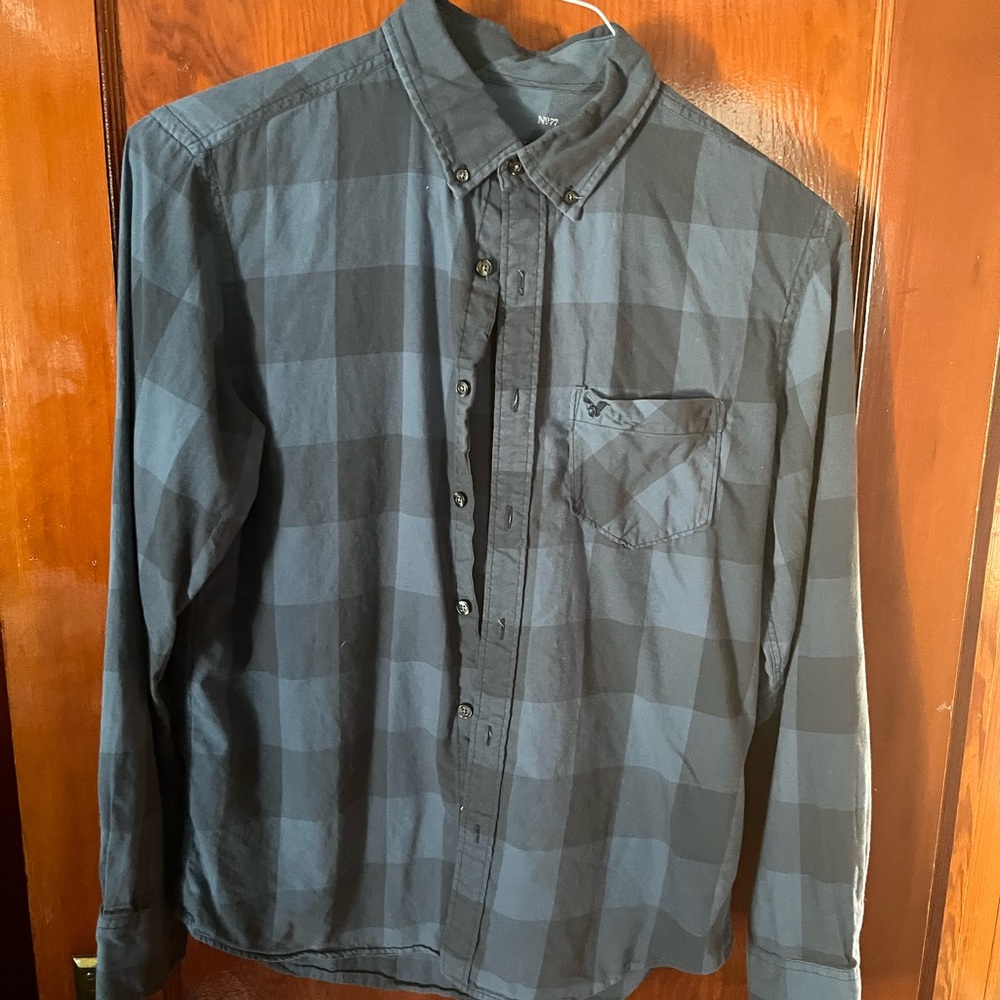 American Eagle men’s long sleeve Oxford
